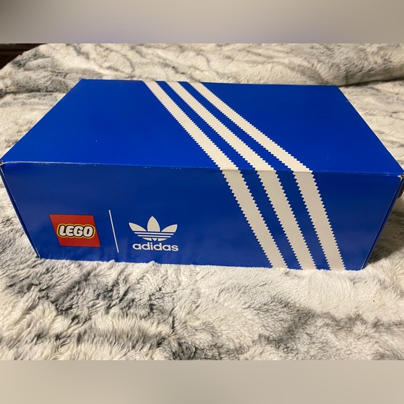 LEGO® Icons adidas Originals Superstar 10282 Building Kit. New Factory Sealed. - Picture 7 of 15